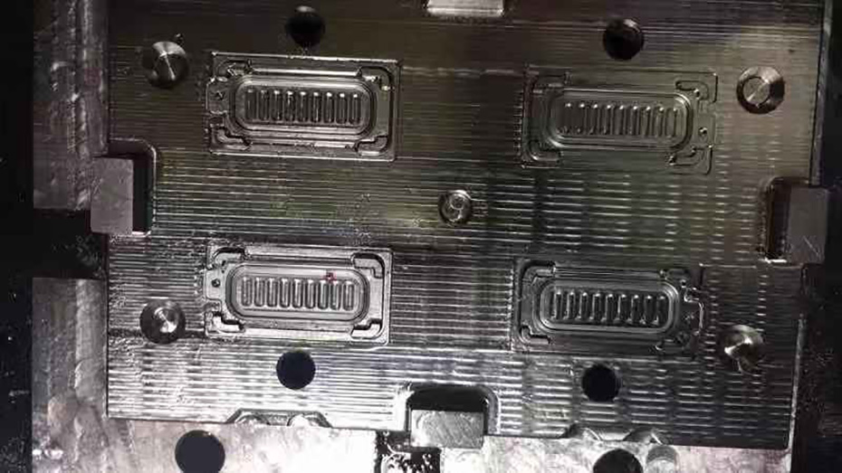 蘋果手機(jī)音量按鍵模具